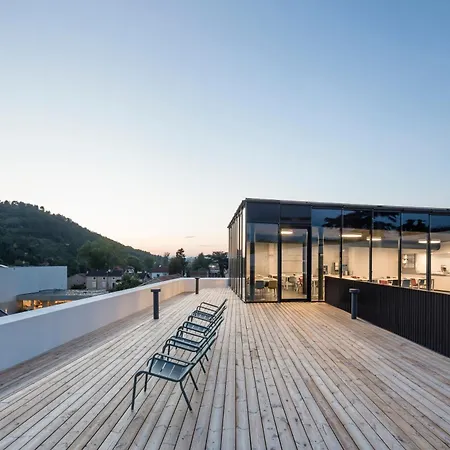 Hi بيت شباب *